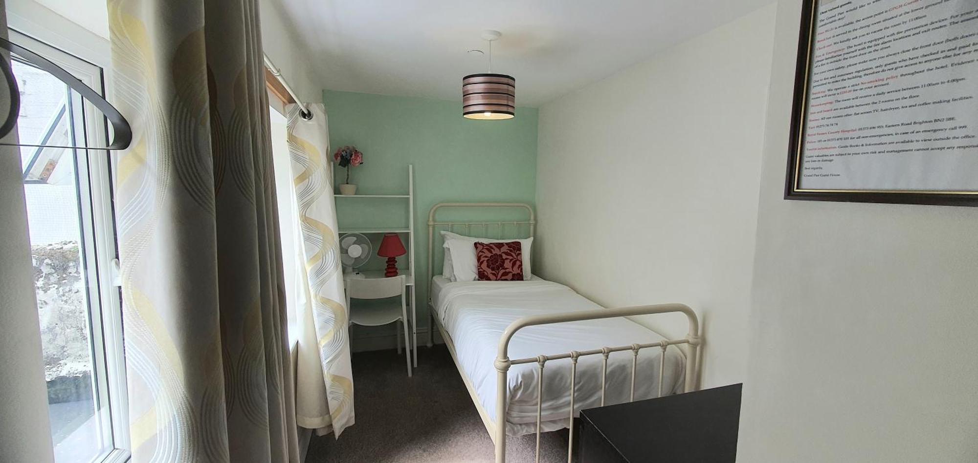 Grand Pier Guest House Brighton Екстериор снимка